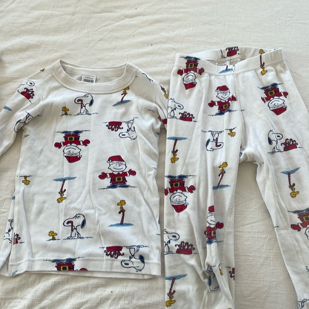 Hanna Andersson Christmas pajamas size 5